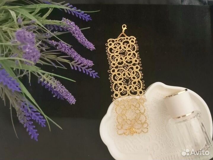 Кружевной браслет