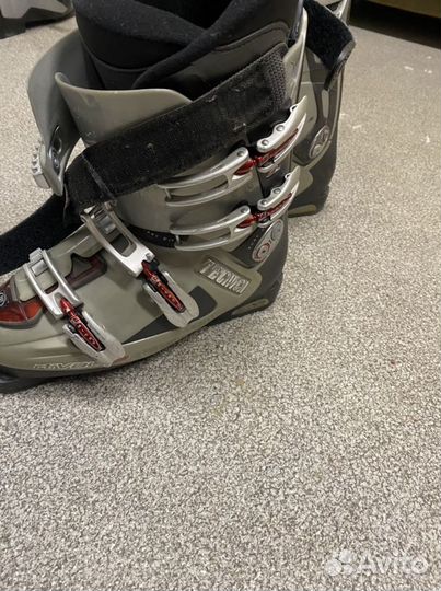 Горнолыжные ботинки