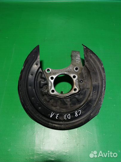 Кулак поворотный зад левый Audi S8/A8 D3