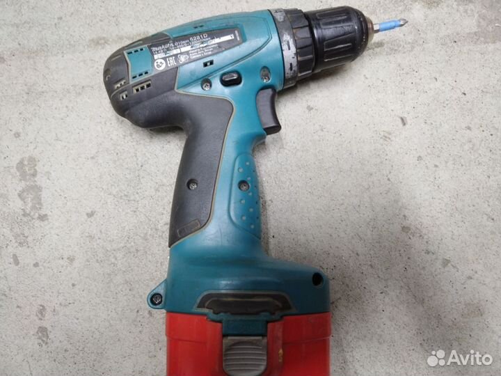 Шуруповёрт makita 6231D