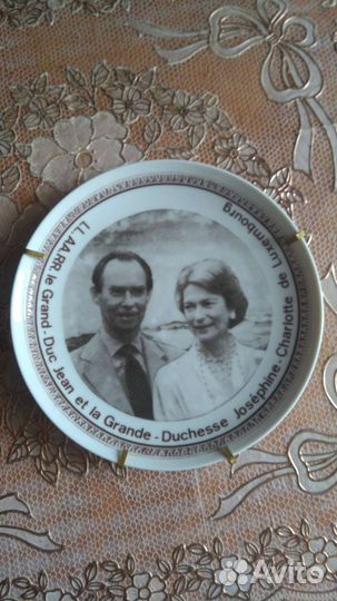 Коллекционные настенные тарелки