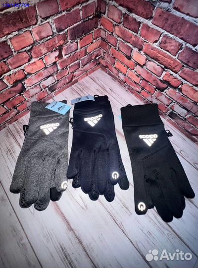 Перчатки adidas сенсорные