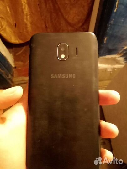 Продаю Samsung Galaxy j4