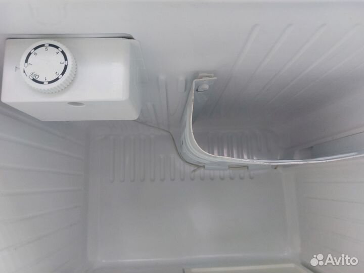 Мини-холодильник Daewoo 45 литров с морозилкой