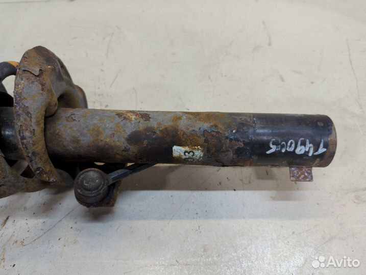 Амортизатор подвески левый передний Volkswagen Passat 6