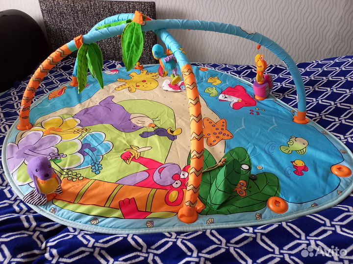 Детский развивающий коврик tiny love