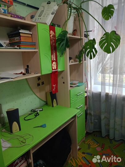 Продам уголок школьника