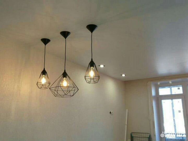 Натяжные потолки, ремонт потолков, слив воды