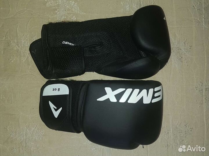 Боксерские перчатки детские 8 oz