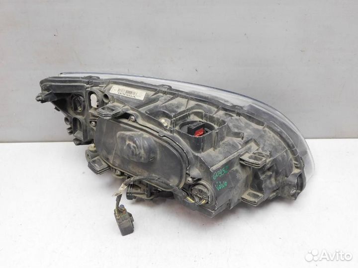 Фара левая Volvo S60