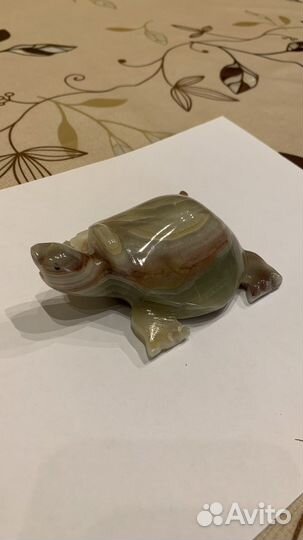 Фигурки из натурального камня