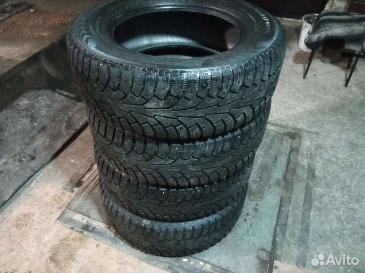 Z Tyre Z-Up SUV 235/65 R17