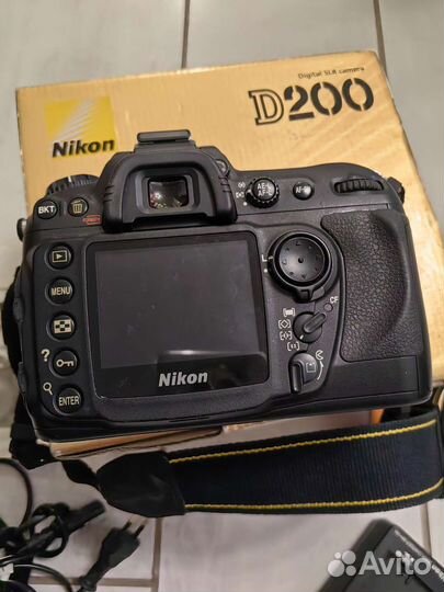 Зеркальный фотоаппарат nikon d200