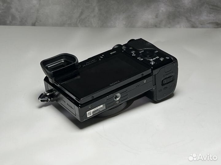 Sony Alpha 6000 (ilce-6000L)(пробег 16405)