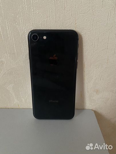 iPhone 8, 64 ГБ