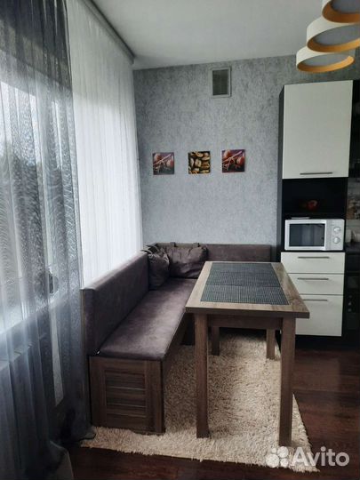 Кухонный уголок со столом бу