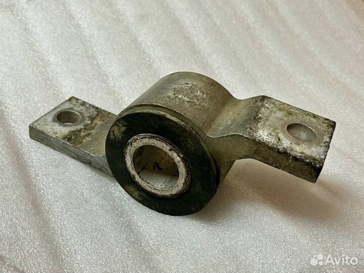 Втулка переднего рычага LDV Maxus 2005-2009