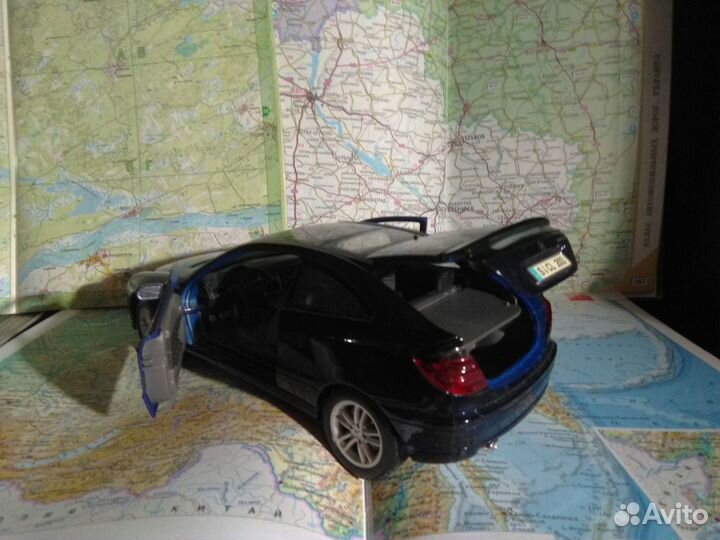 Модель 1:18 Mercedes-Benz C-Class, 2007