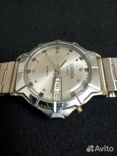 Часы секонда СССР