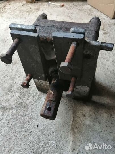 Редуктор форточки теплицы