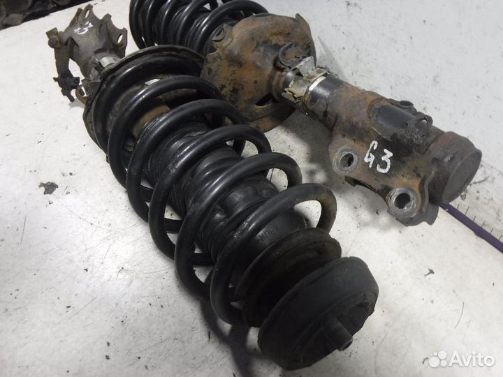 Амортизаторы передние VW Golf III