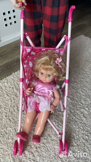 Кукла с коляской