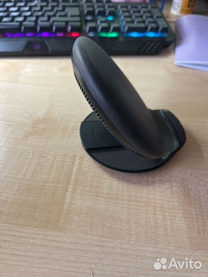 Беспроводное зарядное устройство Samsung