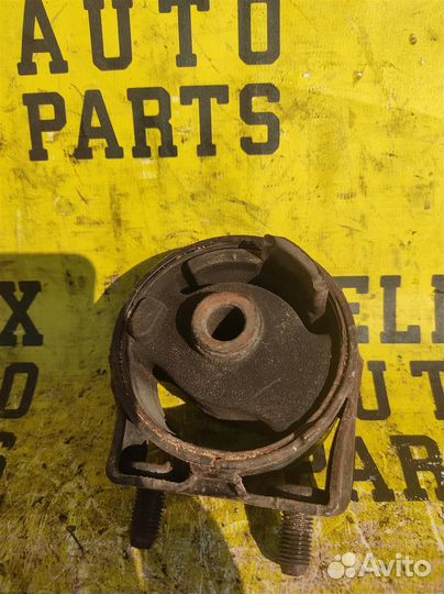 Подушка двигателя передняя Mazda Demio (dw3w) 199