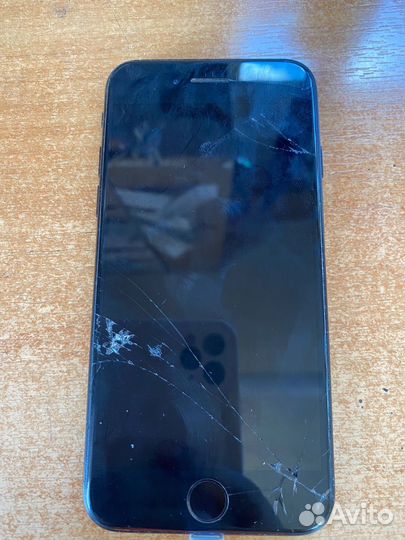 Телефон iPhone 7 128gb