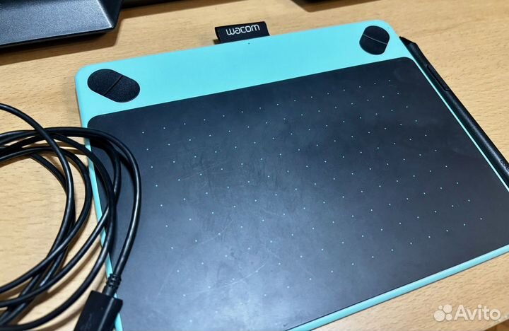 Графический планшет Wacom Intuos