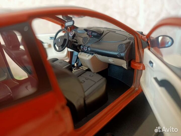 Renault Twingo GT Cararama 1/24