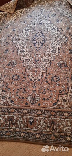 Ковры и поласы бу