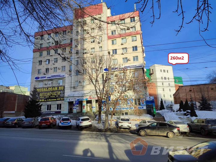 Помещение свободной планировки в офисном здании