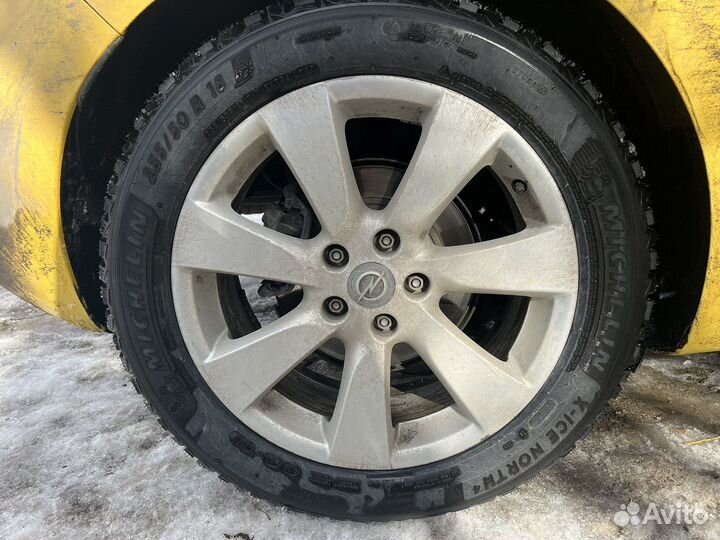 Michelin X-Ice North 4 235/50 R18