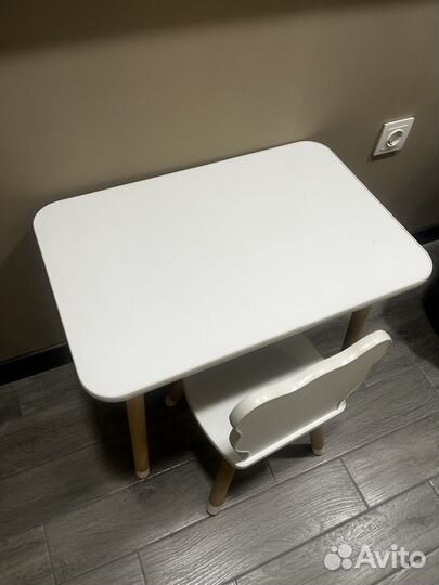 Детский стол и стул