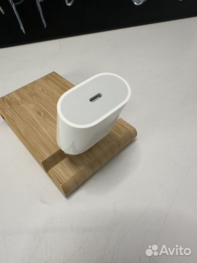 Apple 20w usb c Power adapter