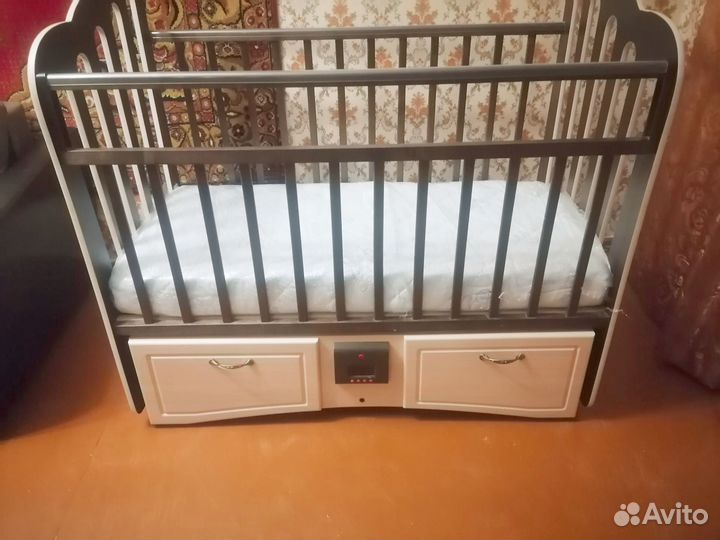 Детская кровать для новорожденных