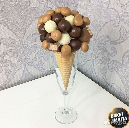 Подарочная корзина, съедобный букет