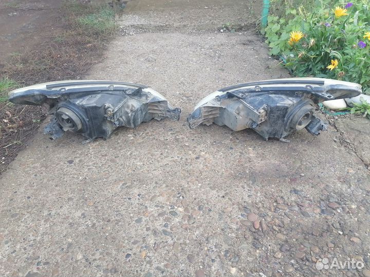 Фара левая на mitsubishi lancer 9