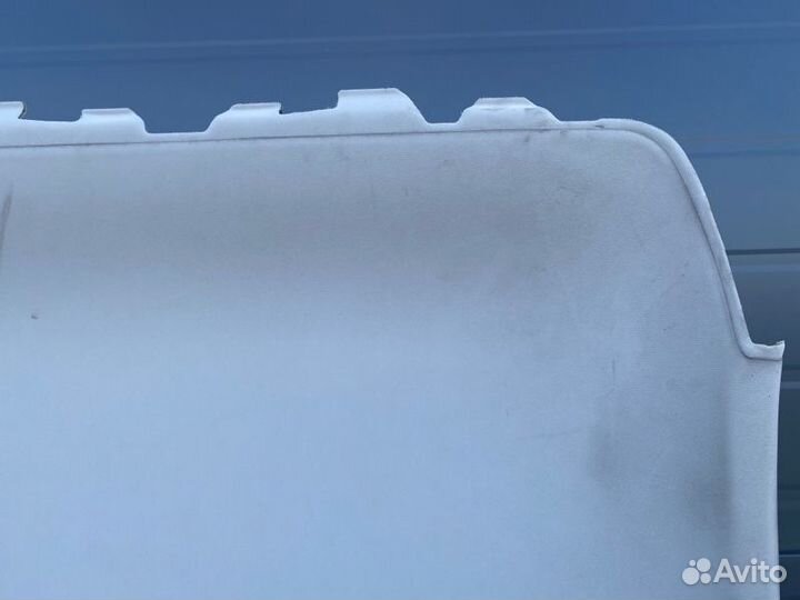 Обшивка потолка Volkswagen Golf Plus 5 caxa 2012