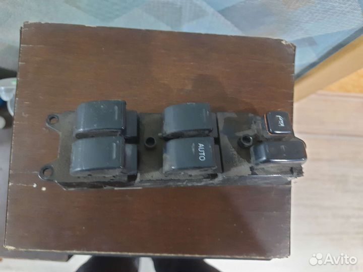 Блок управления стеклоподъемниками toyota caldina