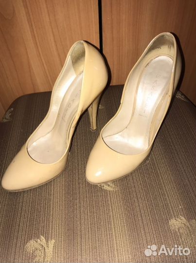 Туфли нюдовые casadei