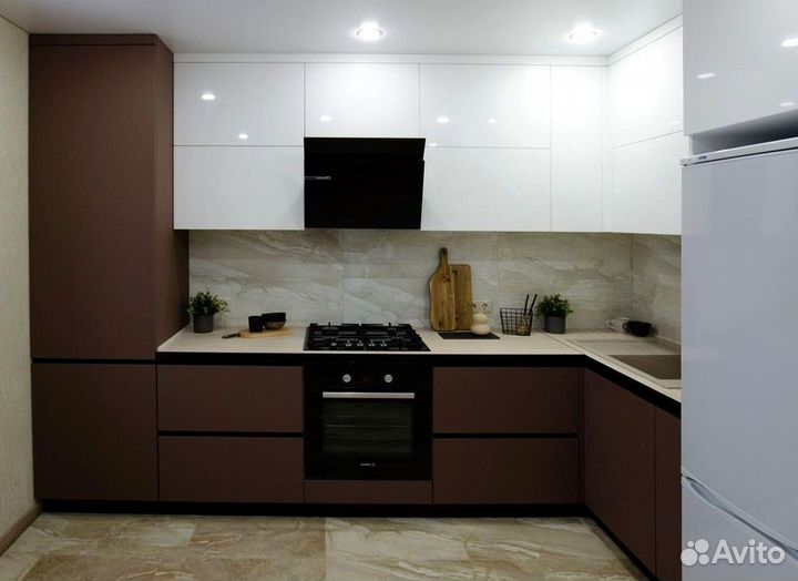 Кухня в потолок на заказ в