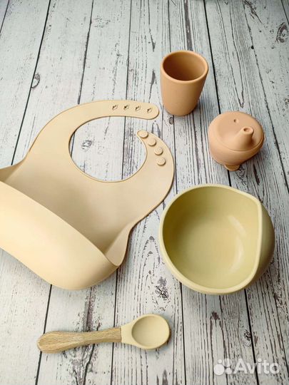 Набор силиконовой посуды с чашкой непроливайкой