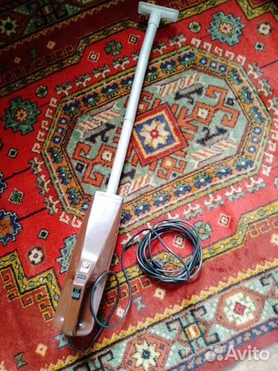 Ручной пылесос Шмель (220 В)