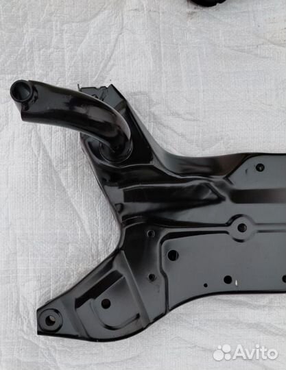 Подрамник передний Mitsubishi lancer 10