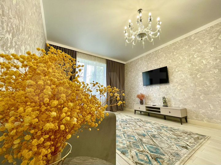 3-к. квартира, 100 м², 3/11 эт.