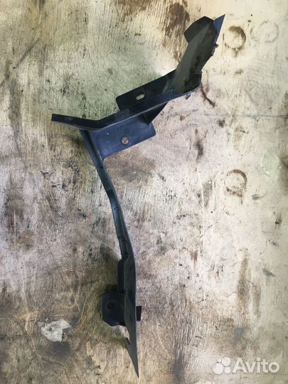 Дефлектор радиатора Mazda CX 7