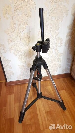 Штатив для фотоаппарата профессиональный