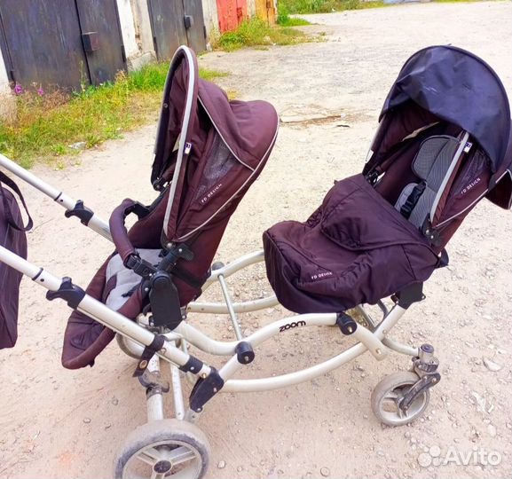 Коляска для двойни
